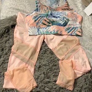 Fabletics sports bra (NWT) and mesh workout pants